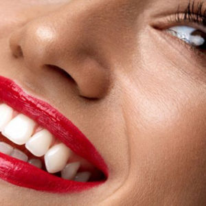 Ecco 5 semplici idee di make up da abbinare al rossetto rosso